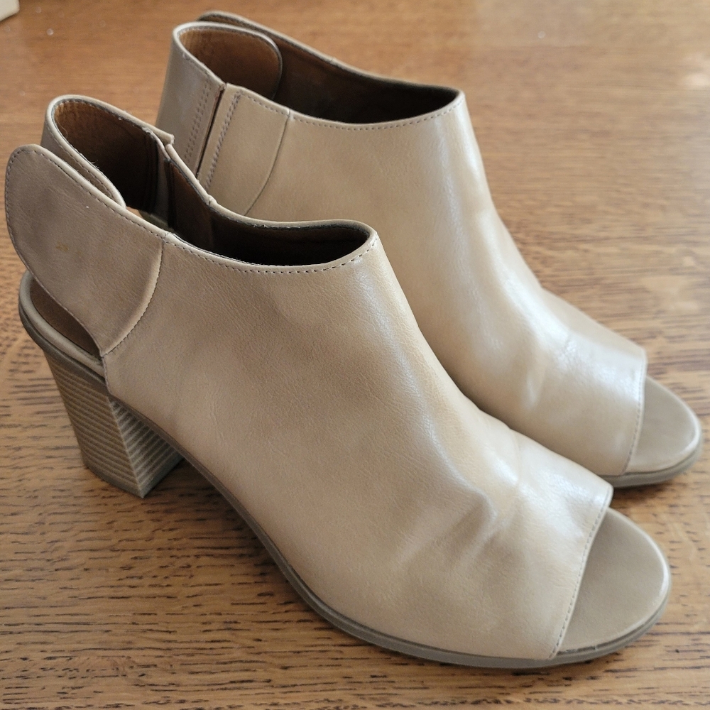 Candies Peep Toe Heels - tan